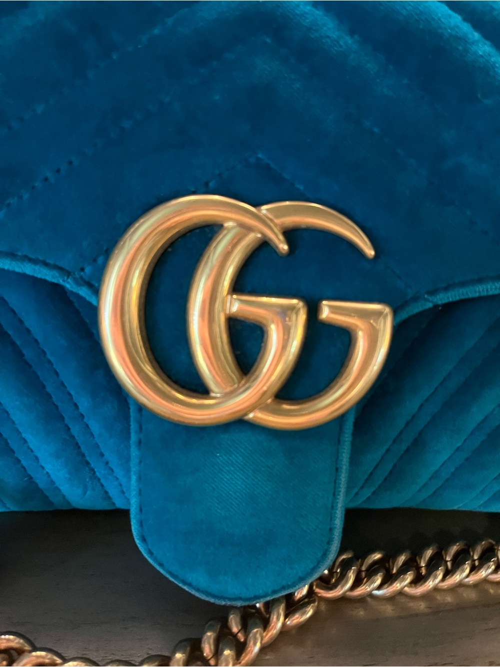 Gucci Teal Velvet Shoulder Bag with Gold Double G Chain - Picture 7 of 12